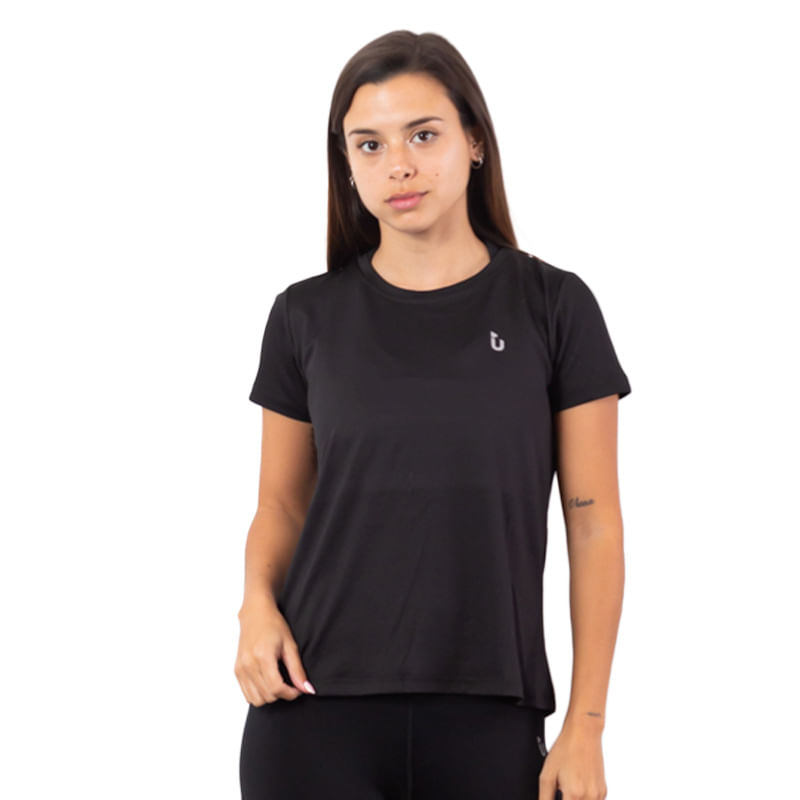 REMERA-FIT-UP-0018_0019-M_C-DAMA-N--1--Edit