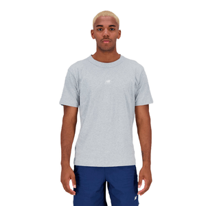 REMERA NEW BALANCE ATHLETICS REMASTERED GRI HOMBRE