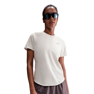 Remera Nike Swift Cru. Mujer