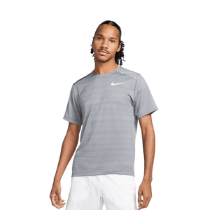 Remera Nike Dri-Fit Miler Top Gri. Hombre