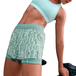 Short Nike Swift Ver. Mujer